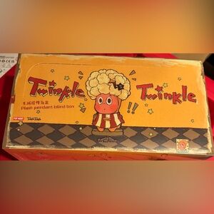 Twinkle twinkle Be a Star plush sealed set with Free collector’s tape measure.